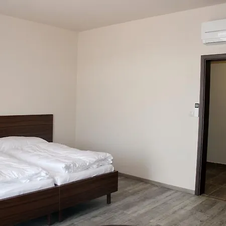 Konukevi Jaster Na Starej Hore *